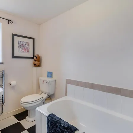 בית נופש 2 Bed In Oc-c33371 *