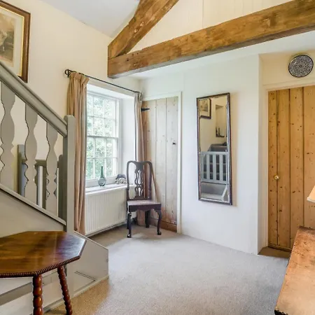 2 Bed In Oc-c33371 * Hawes