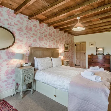 2 Bed In Oc-c33371 Casa de Férias *