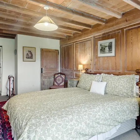 2 Bed In Oc-c33371 *