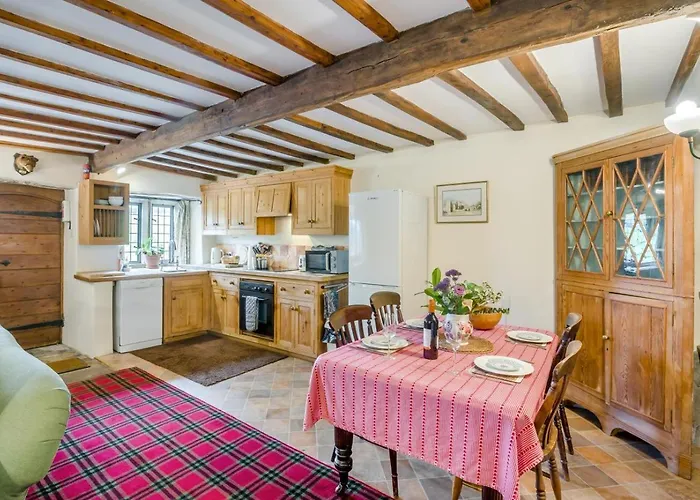 2 Bed In Oc-c33371 *